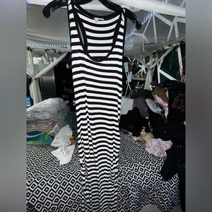 Sold together black & white basic maxi dress ; a black maxi dress